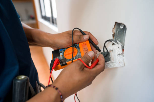 Best Affordable Emergency Electrician  in Manawa, WI